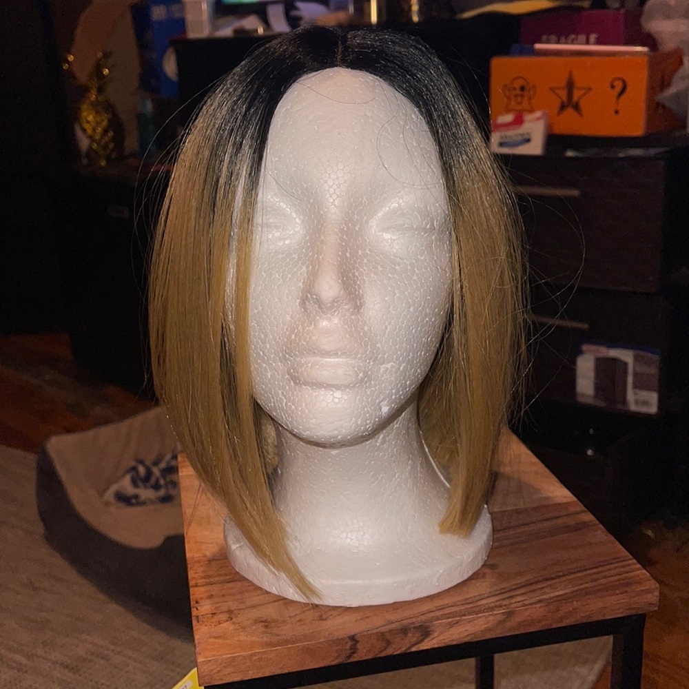 Beautiful ombre bob lace part wig